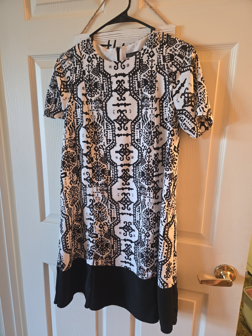 Black & White Patterned Short Sleeve Dress